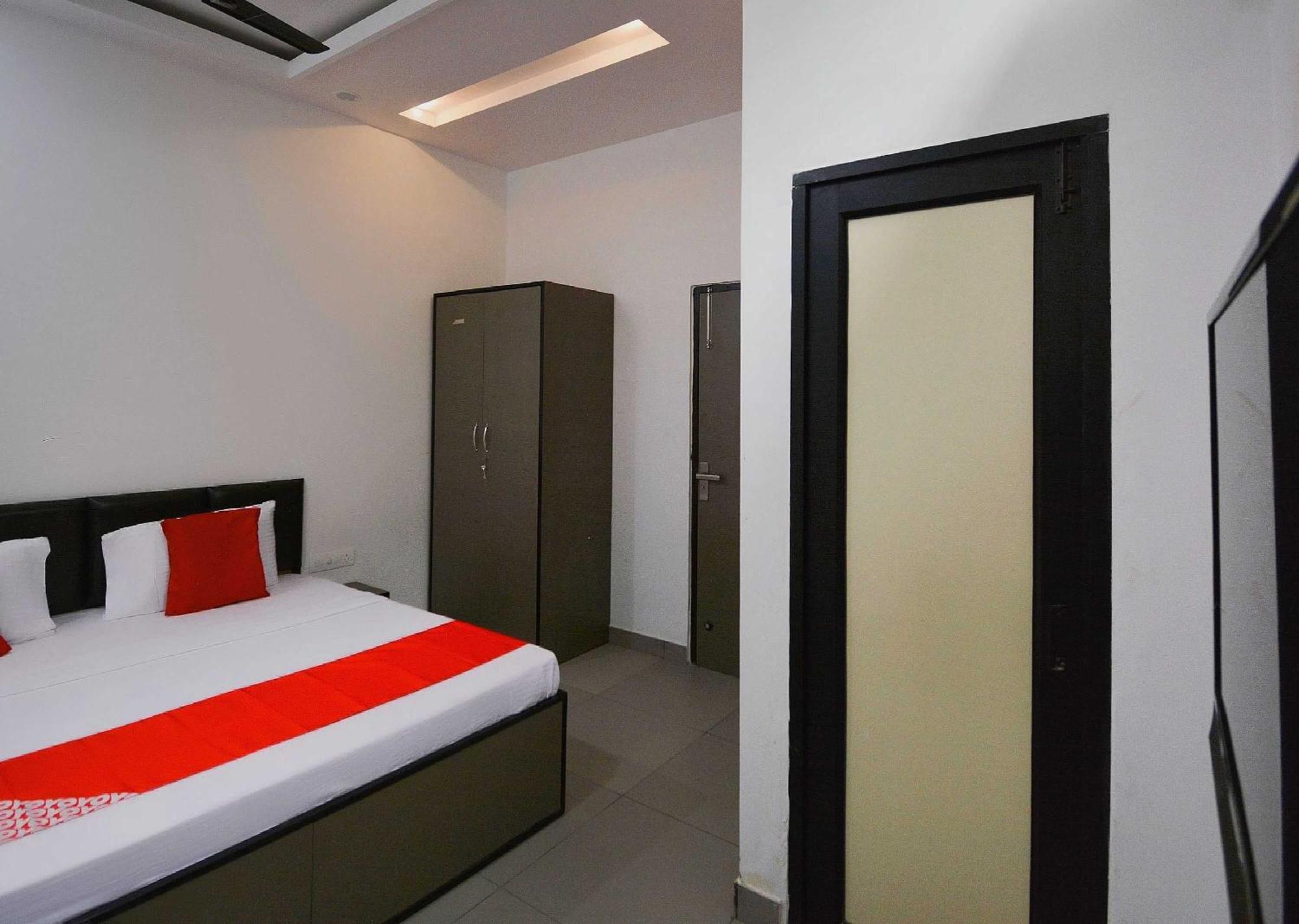 Hotel O White Solitaire Ludhijána Kültér fotó