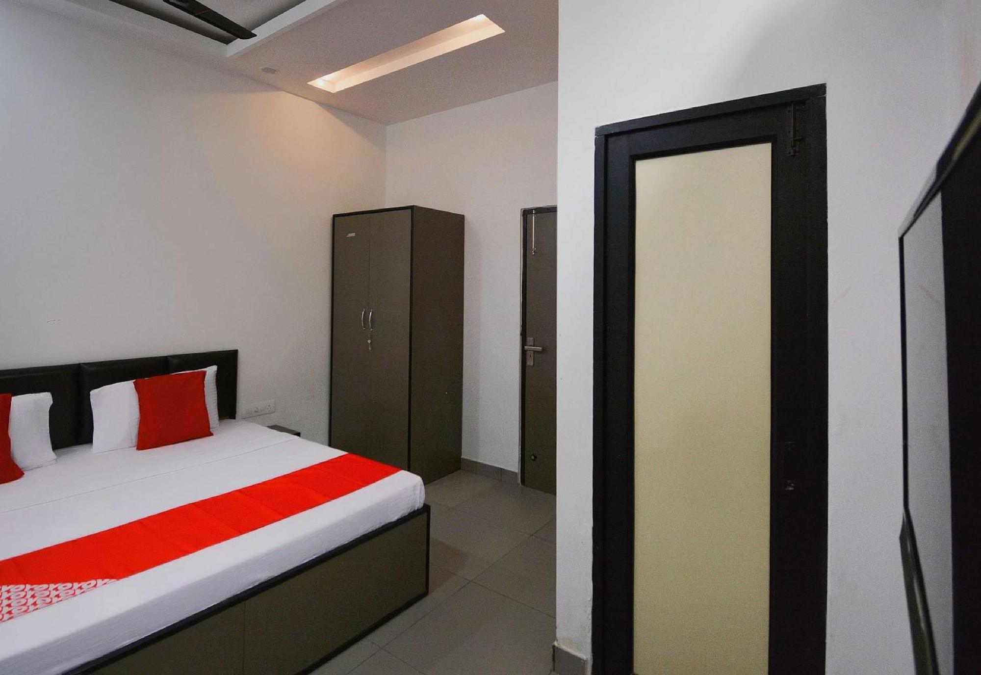 Hotel O White Solitaire Ludhijána Kültér fotó